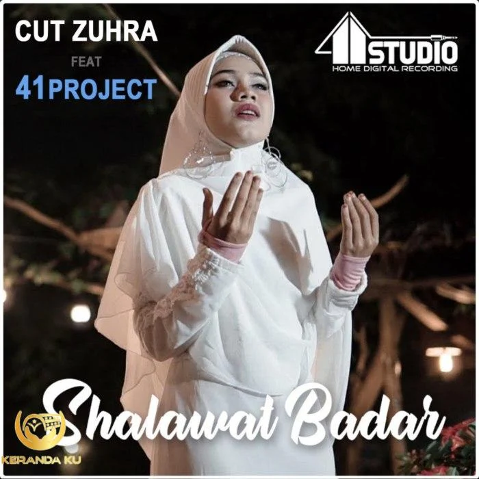 SHOLAWAT BADAR - Vocal : CUT ZUHRA [dengan Lirik] - YouTube