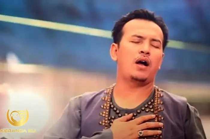 Lirik Lagu ‘Shalawat Cinta’ Milik Ustad Jefri Al Bukhori, Lengkap ... Chord shalawat cinta