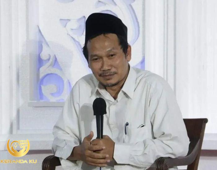 Gus Baha Sebut Air Hujan Halal untuk Diminum, Begini Ceritanya