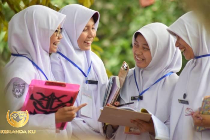 Adab Sopan Santun Terhadap Guru Adab Sopan Santun Terhadap Guru