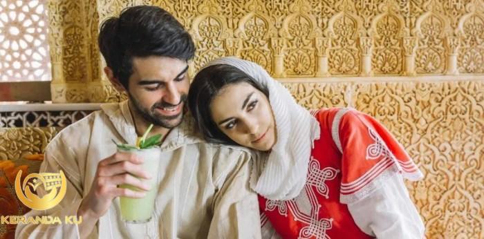 Adab istri terhadap suami