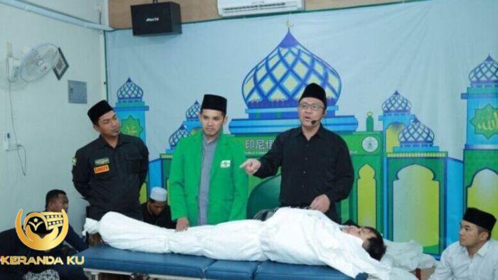 Tata Cara Mengafani Jenazah Perempuan dan Dalilnya