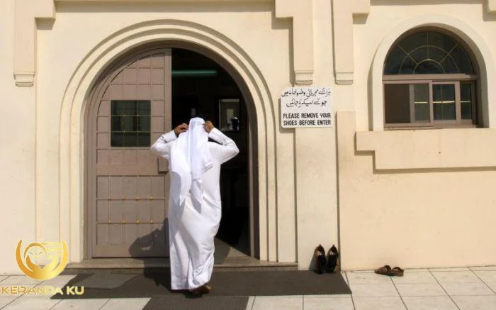 Do’a dan Adab Masuk Masjid | Doa terkait menjalankan ibadah › LADUNI.ID ... Do’a dan Adab Masuk Masjid | Doa terkait menjalankan ibadah › LADUNI.ID ...