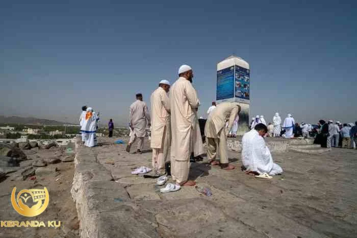 Penting! Ini Tata Cara Sholat Sunnah Awwabin serta Doanya - Umroh.com