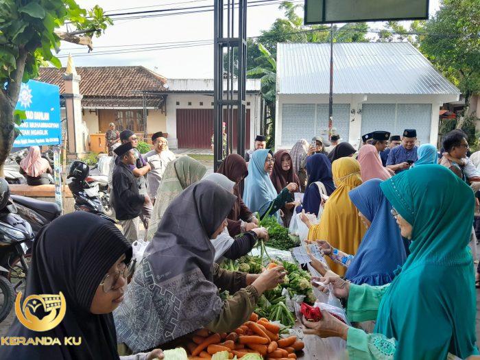“Pasar Ceria” Dari Hasil Shadaqah Sampah Gerakan Sedekah Sampah PCM ...