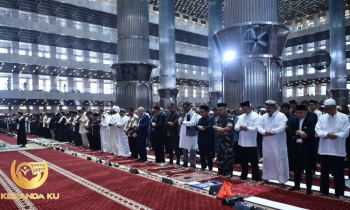 Bagaimana Adab Sholat Berjamaah yang Wajib Dipahami Kaum Muslimin ...