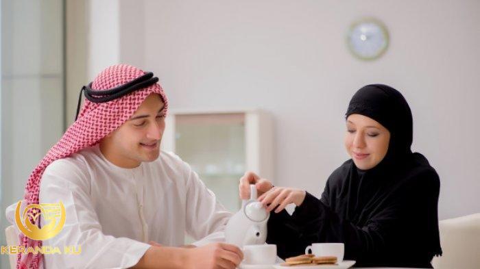 Wanita Perlu Tahu! Adab Istri Terhadap Suami dalam Ajaran Islam ...