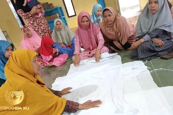 Tata Cara Mengafani Jenazah Perempuan dan Dalilnya Tata Cara Mengafani Jenazah Perempuan dan Dalilnya